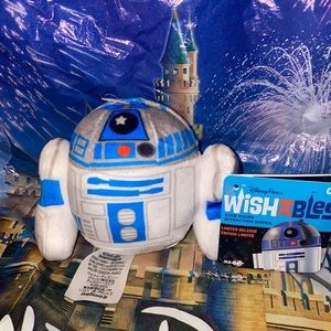 Disney Wishables Star Tours Attraction Series Mystery Plush - R2-D2 R2D2 Droid